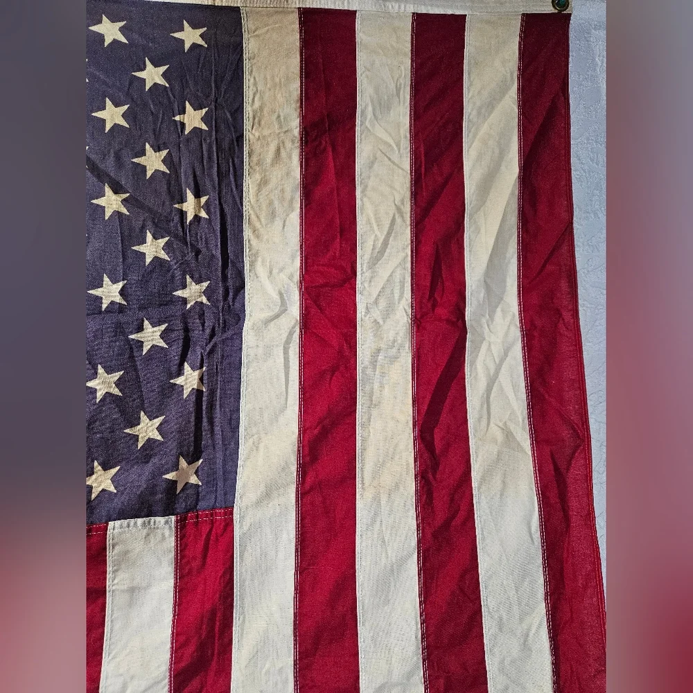 Patriotic American Flag Tapestry - Picture 3 of 12